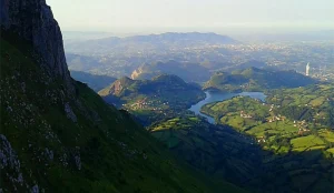 Lee más sobre el artículo Embalse de los Afilorios, cosas que hacer cerca del Restaurante Angleiru